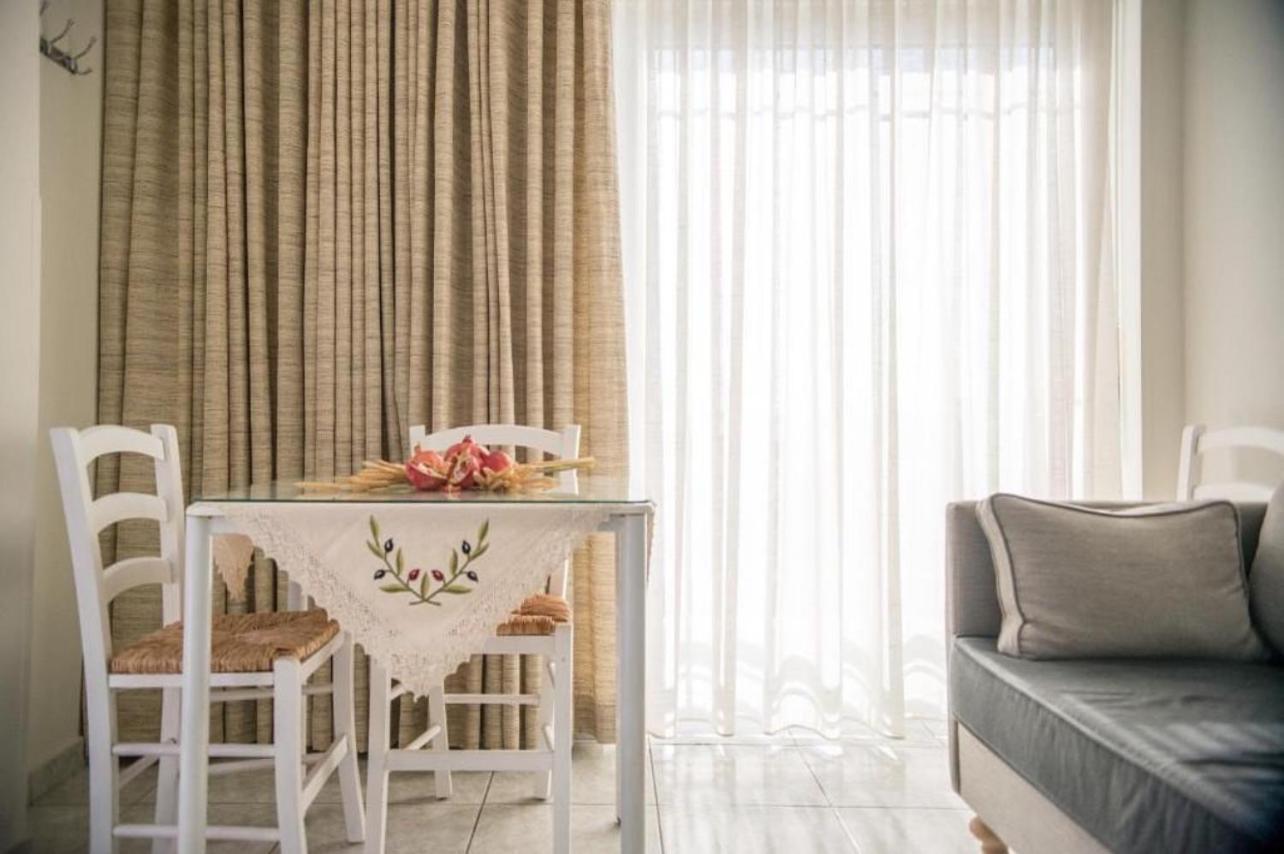 Maria Plomari Apartment Bagian luar foto