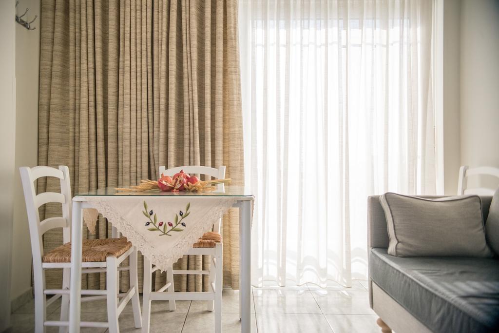 Maria Plomari Apartment Bagian luar foto
